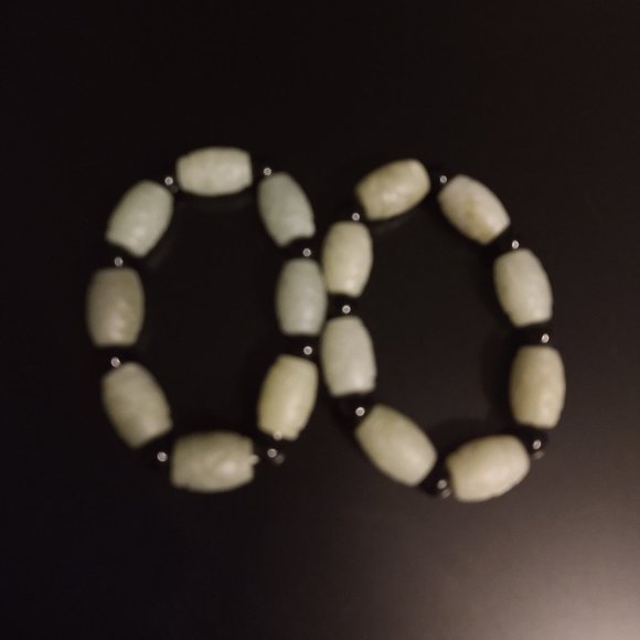 Pair of Genuine Jade Stretch Bracelets with Onyx Spacers - Picture 2 of 3